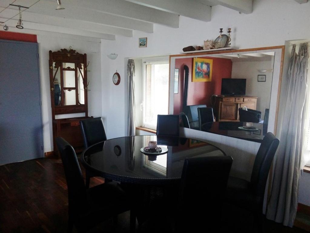 La maison du Lenn face à la mer Louannec Quarto foto